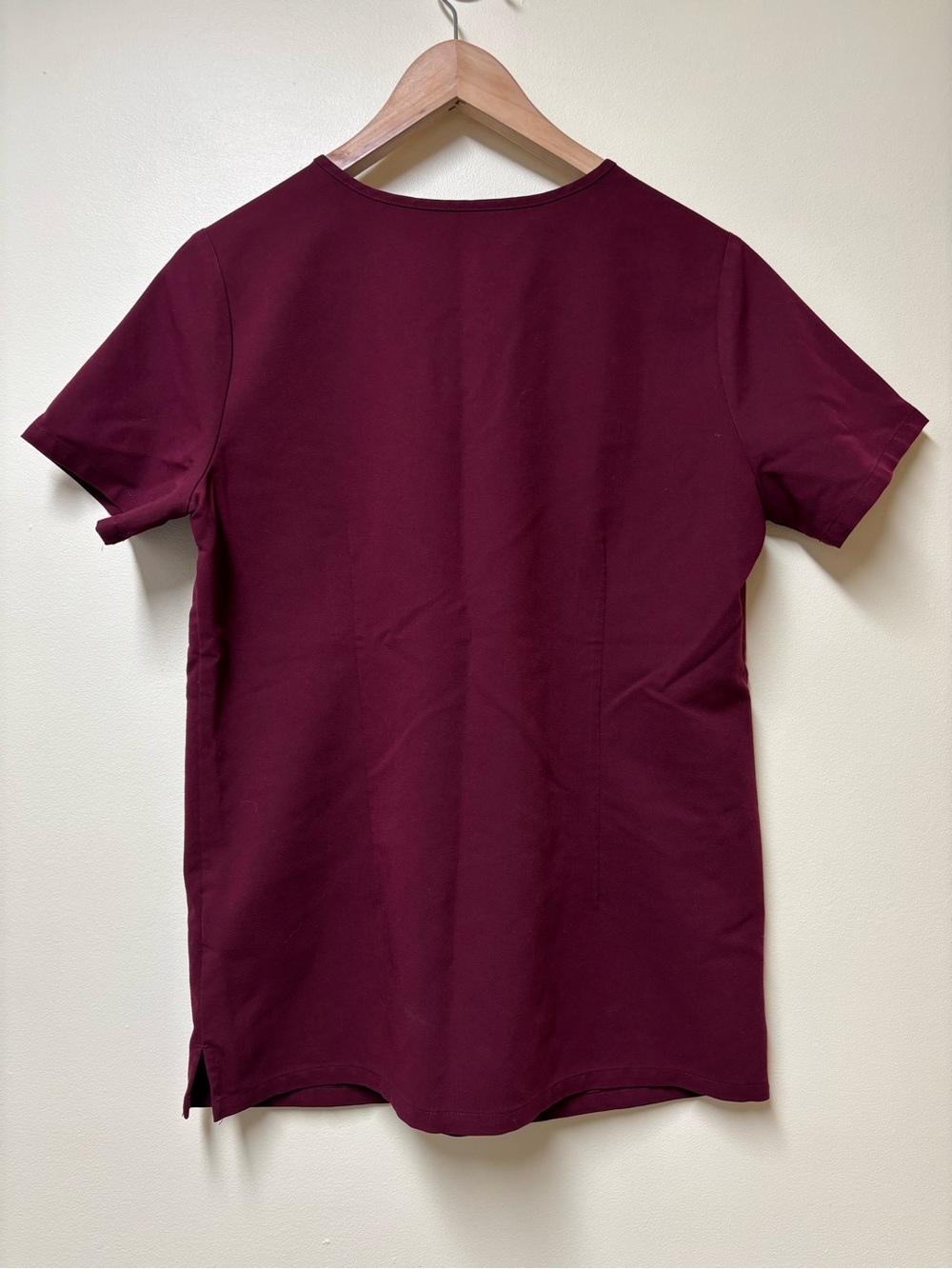 FIGS Casma Burgundy Scrub Top FW1100 Small - Picture 9 of 9